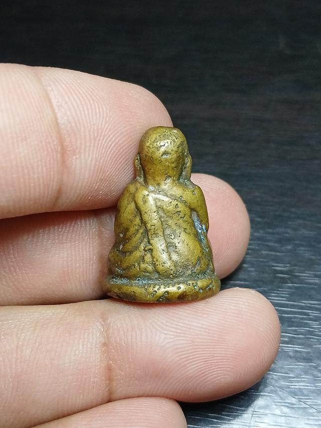 หลวงพ่อเงิน วัดบางคลาน 2