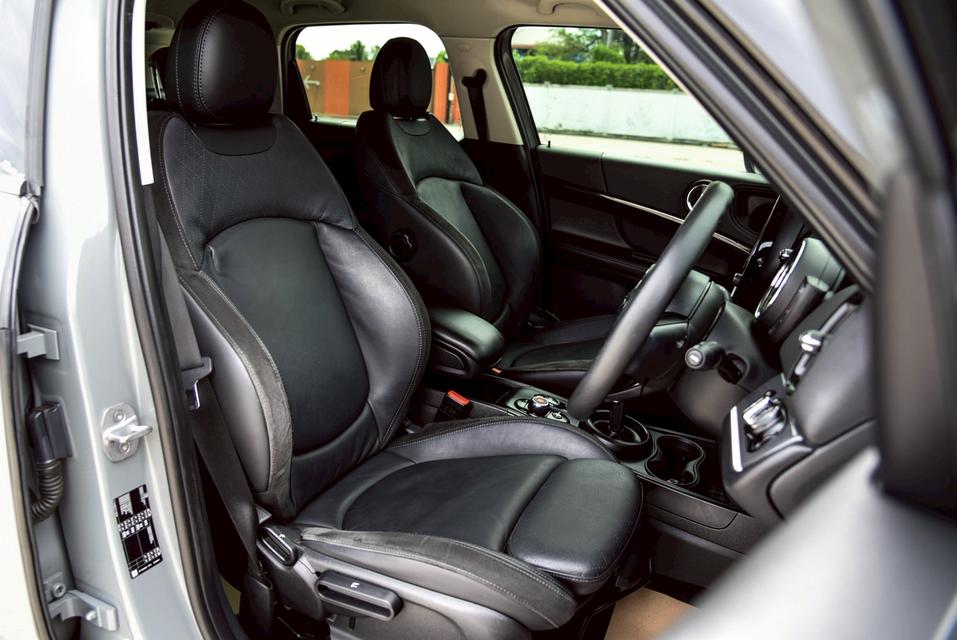 รหัสรถ CBL1004 MINI Cooper S Countryman 2.0 Entry F60 AT 2020 9