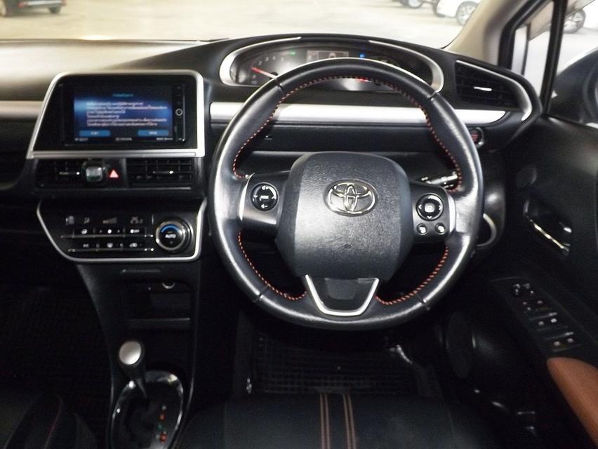 TOYOTA SIENTA 1.5V AUTO ปี2019 รหัส KCY3956 11