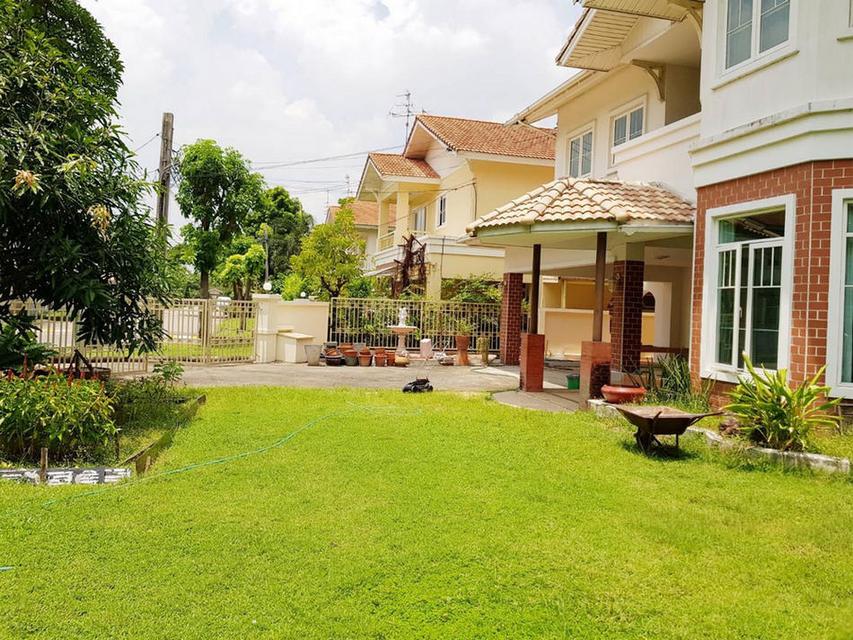 ให้เช่า หมู่บ้านจิรทิพย์ นวลจันทร์ 26 บ้านเดี่ยวหลังมุม 2 ชั้น (ติดสวน) เนื้อที่ 137 ตร.วา 240 ตร.ม 3 ห้องนอน 4 ห้องน้ำ แอร์ 4 ตัว พร้อมเข้าอยู่ 2