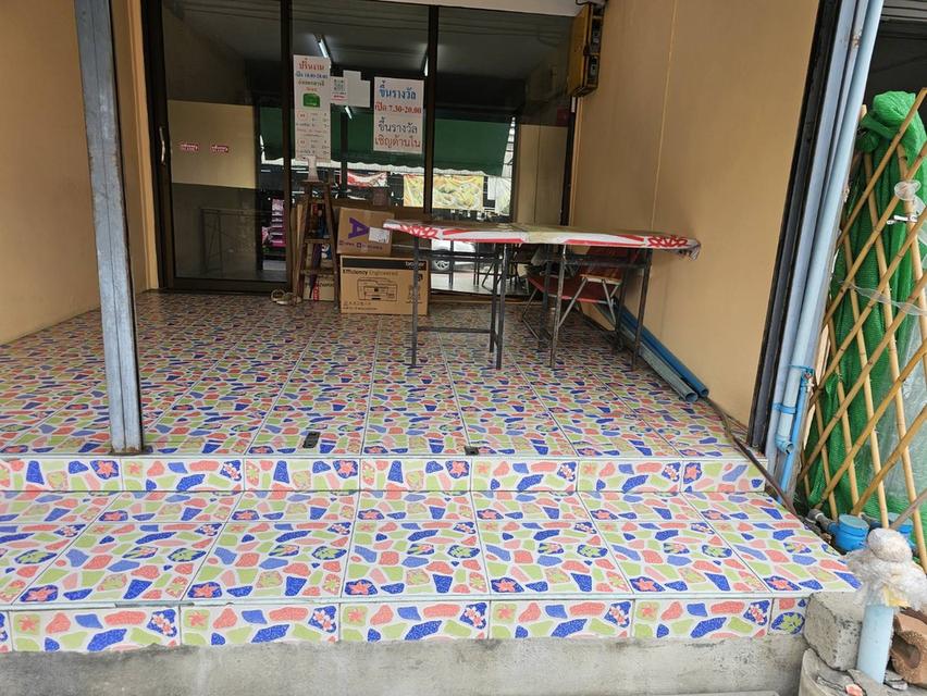 พื้นที่หน้าร้านให้เช่า 1