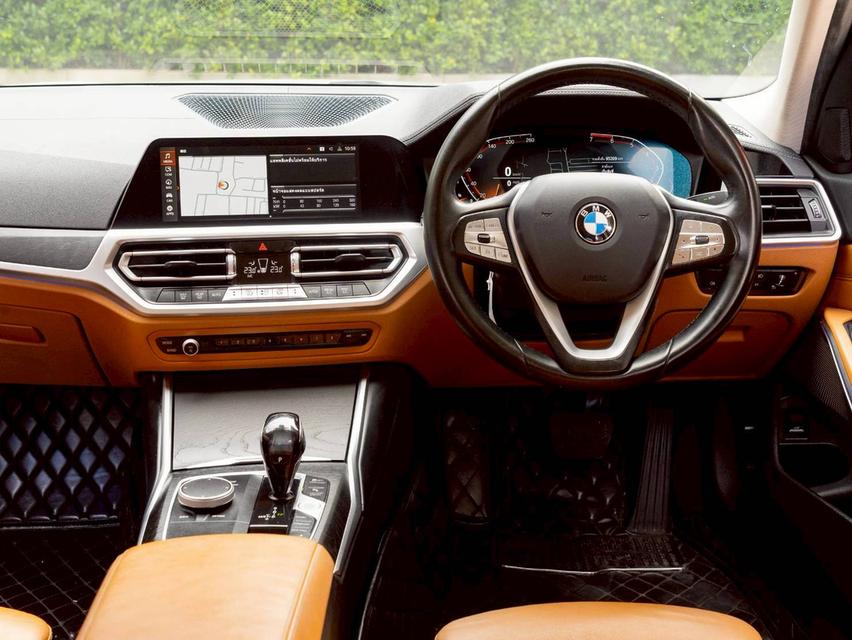BMW 320Li Limousine Luxury ปีจด 2022 8