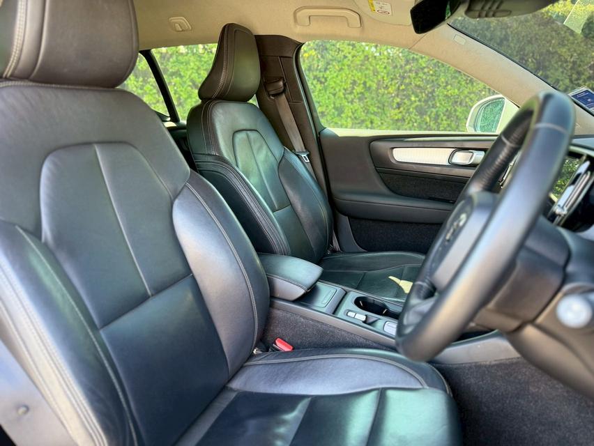 Volvo XC40 T4 เบนซิน ล้วน (MY2020) รูปที่ 18