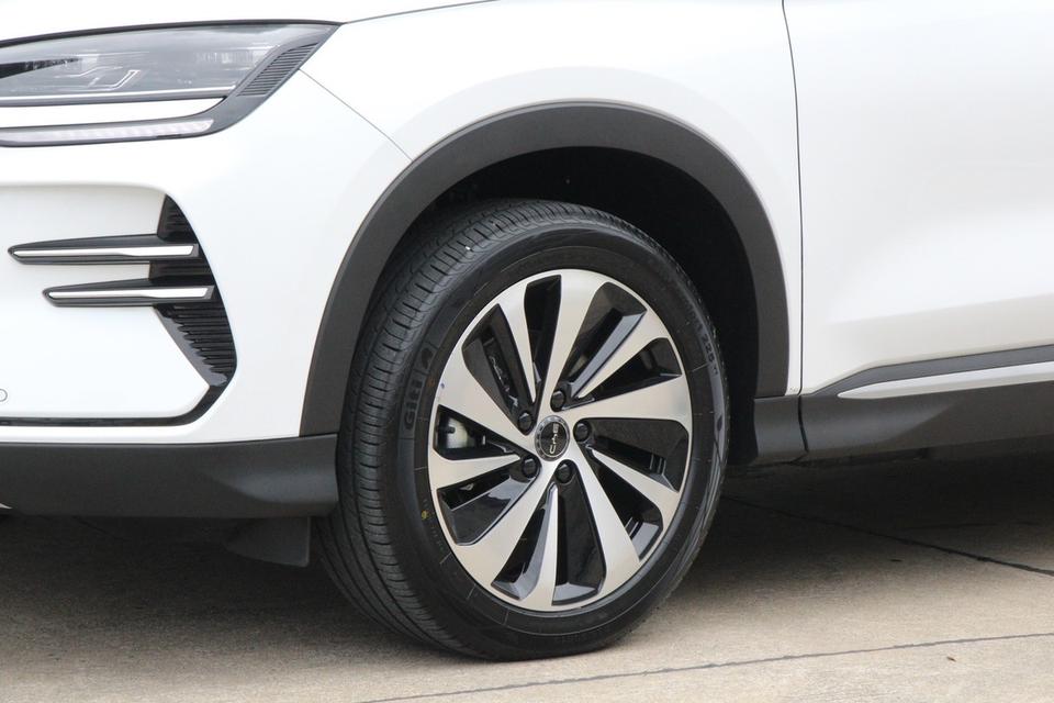 BYD Sealion 6 DM-i Premium ปี 2025 สีขาว เลขไมล์ 3,600 km.