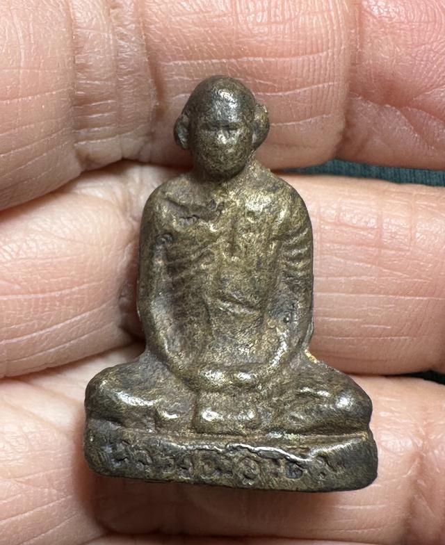 รูปหล่อ หลวงพ่อ.เดิม