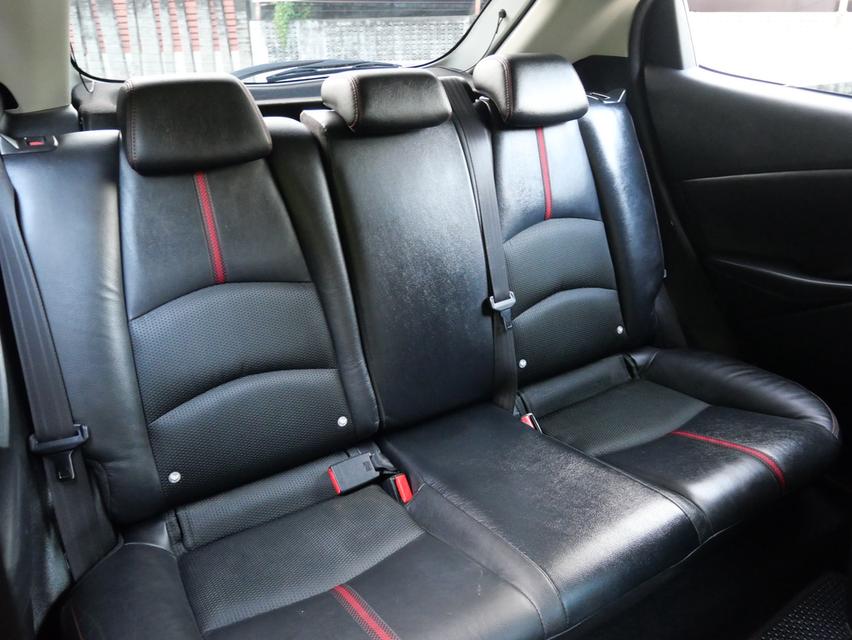 Mazda2 XD High Plus ปี2015 สดไม่มีบวกVat 7% พร้อมใช้งาน Book service อุปกรณ์ครบ 9