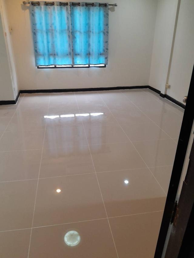 #บ้านนี้อยู่แล้วรวย (money)# #ปรับปรุงใหม่ไฉไลกว่าเดิม..เหมือนได้อยู่บ้านใหม่🏠 ให้เช่า ทาวเฮ้าส์ 2 ชั้น หมู่บ้านรื่นฤดี ซ.รามคำแหง180 **ง 13