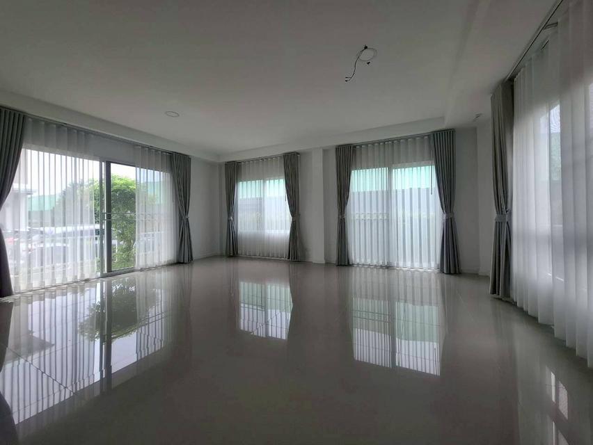 ขายบ้านเดี่ยว 2 ชั้น หลังมุม หมู่บ้านคาซ่าวิลล์ปิ่นเกล้า-ศรีรัช 5