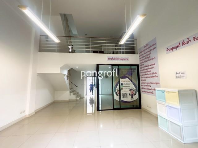 โฮมออฟฟิศใหม่ ฟังก์ชันครบ พร้อมทำธุรกิจ | Trio Romklao – ทรีโอ ร่มเกล้า 4