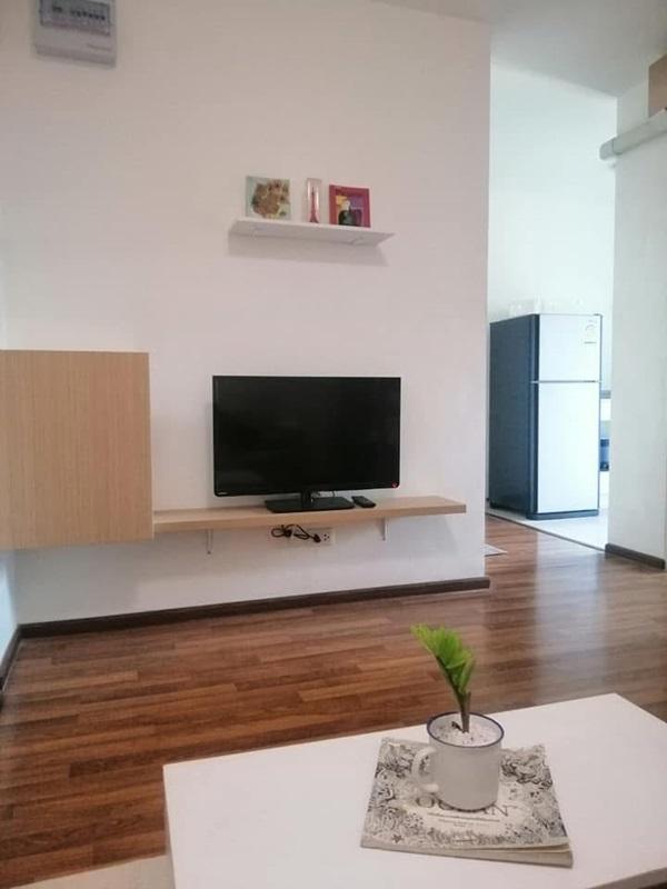 ให้เช่า คอนโด ยู รัชโยธิน ห้องริม วิวสระน้ำ ชั้น 8 บนสุด เฟอร์พร้อมอยู่ Tel 0626599246 4