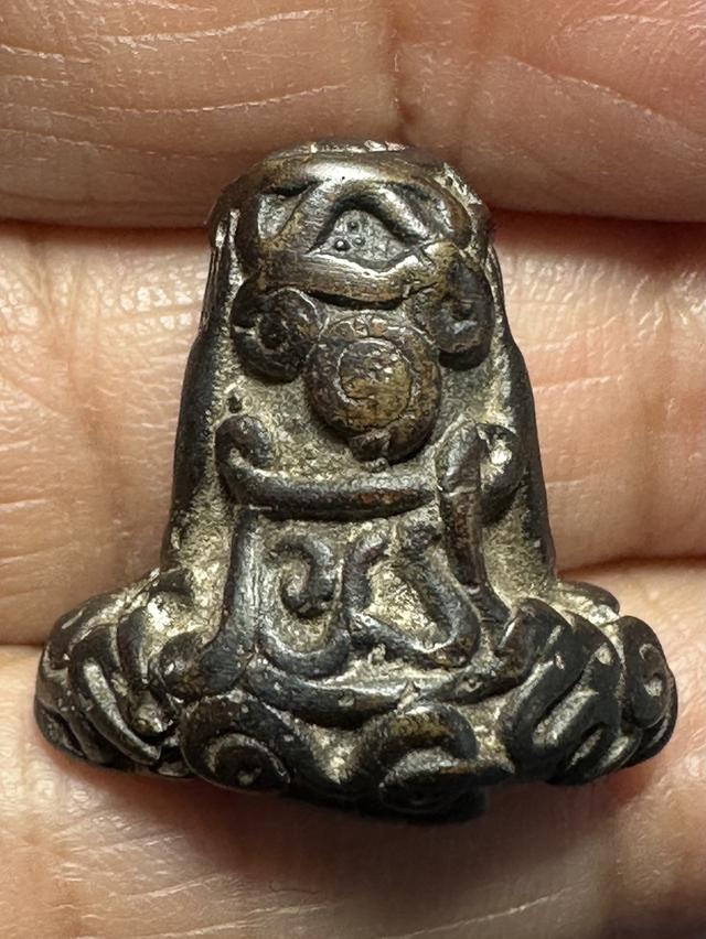 พระปิดตาเนื้อสัมฤทธิ์ ยันต์ยุ่ง พระผ่านการใช้ ไม่ทราบที่ รูปที่ 7