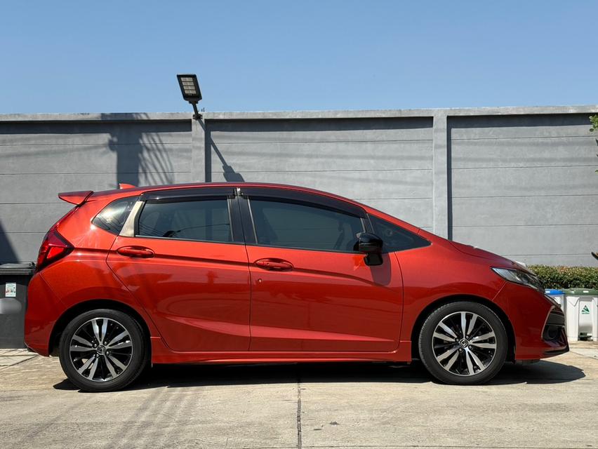 Honda Jazz RS GK  ปี 2018 รถบ้านมือเดียว เจ้าของขายเองใช้น้อยมาก 5