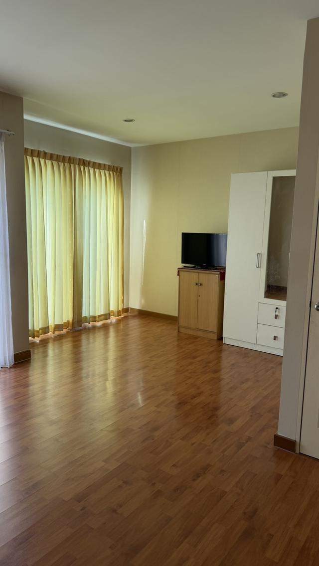 บ้านทาวน์โฮม 2 ชั้น โครงการบ้านกลางเมือง 5