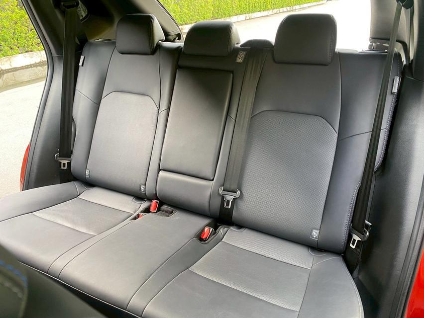 Toyota Yaris Cross. e: HEV Premium Luxury ปี 2023 ตัวท็อปสีพิเศษ รูปที่ 9