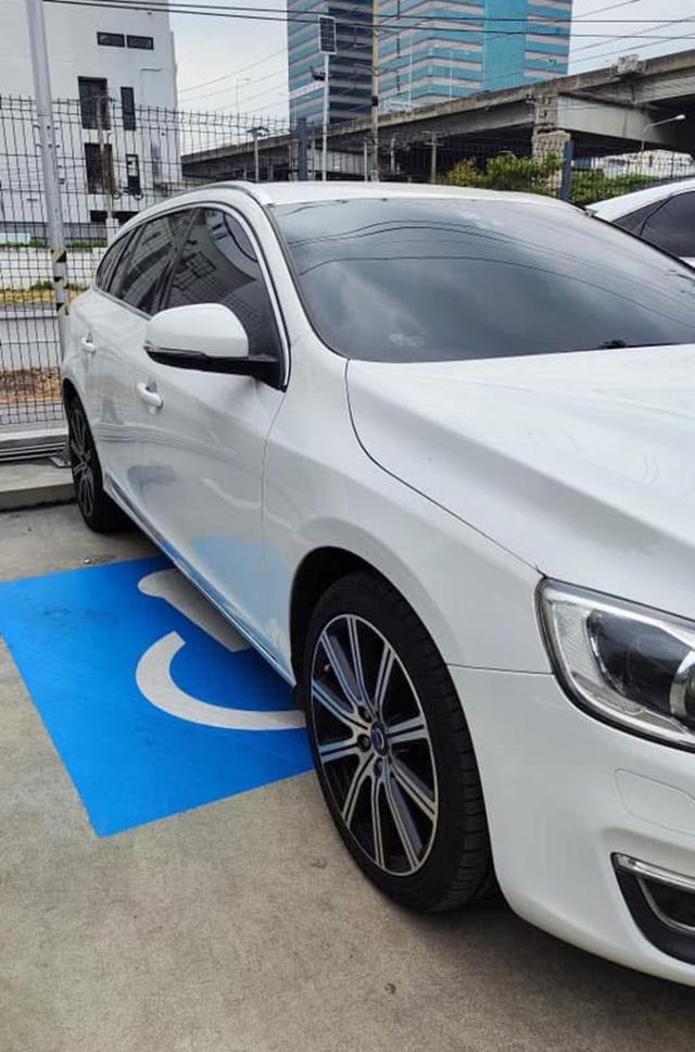 ขาย Volvo V60 T5 SE (Special Edition) 2