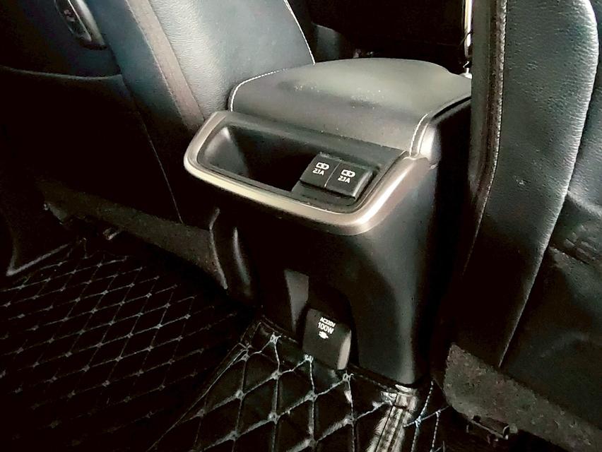 FORTUNER LEGENDER 2.8 V 4WD ปี 2021 ✅ ฟรีค่าจัด-ค่าโอน ✅ ฟรีประกันภัย ✅ ฟรี พรบ 16