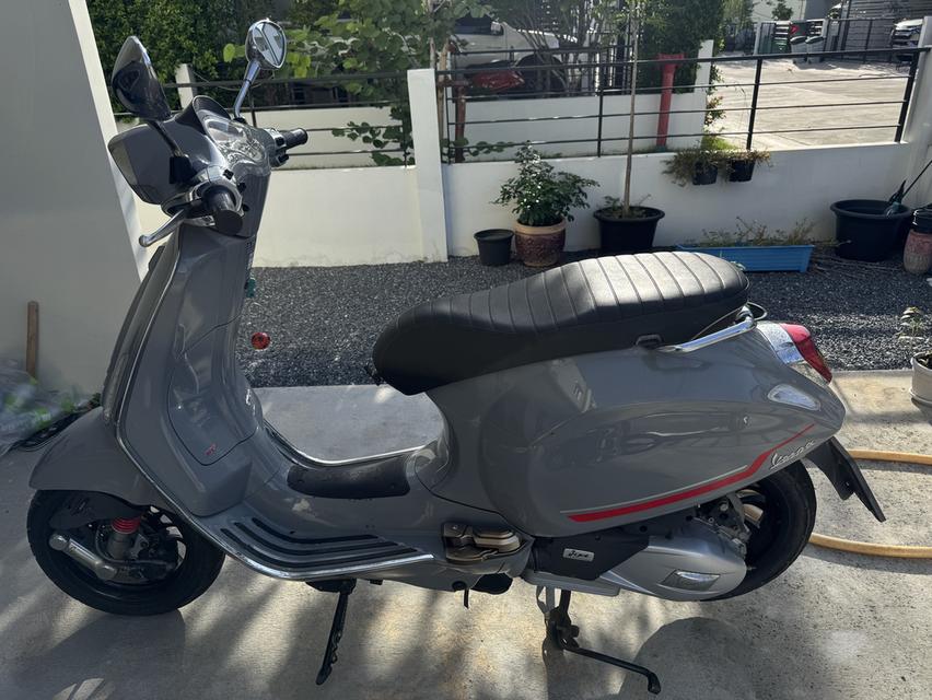รถมอเตอร์ไซต์Vespa sprint 150 cc รถบ้านใช้เอง