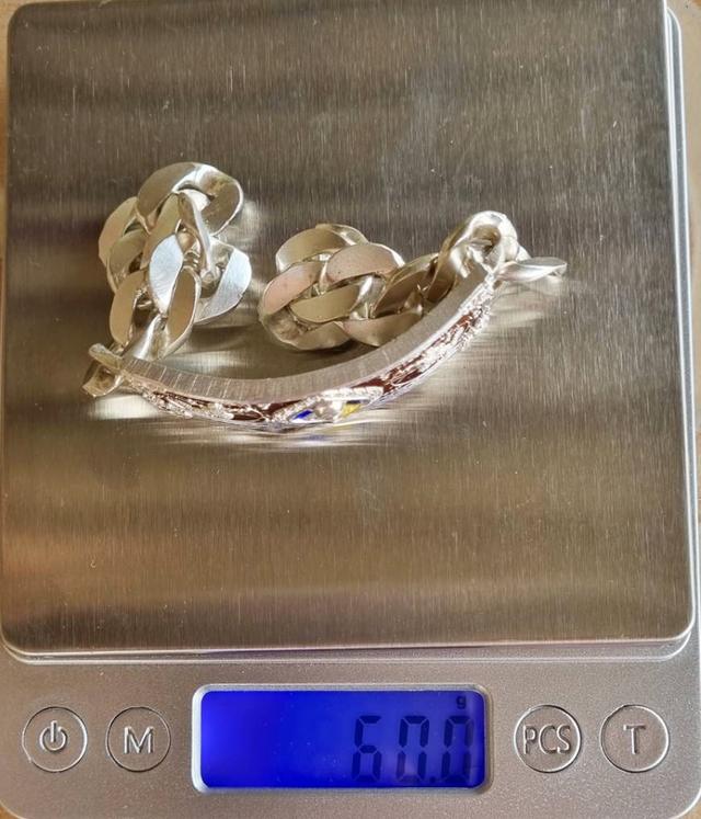 เลสเงินหลวงพ่อพัฒน์ ปุญญกาโม รุ่น รวยรับทรัพย์ ๙๙ วัดห้วยด้วน เนื้อเงินแท้หนัก 4 บาท หมายเลข ๑๖๙ รูปที่ 5