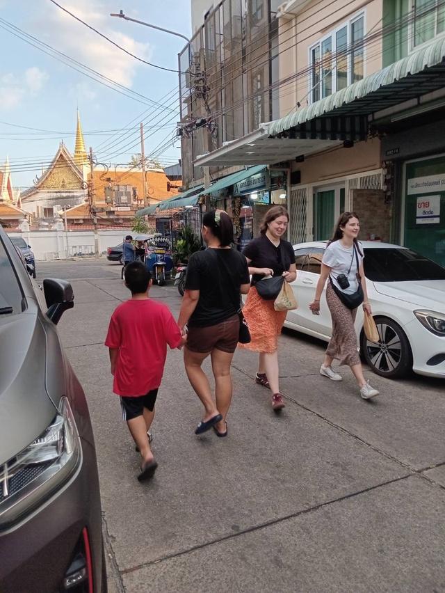 ตึกแถว 2 ชั้นครึ่ง เขตพระนคร ใกล้ถนนข้าวสาร 8