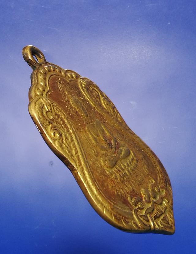 เหรียญพระพุทธชินราชรุ่น1ครบรอบ50 ปี2475 ล.ป.เผือก วัดโมลีฯ นนทบุรี(พระผ่านการบูชา) 3