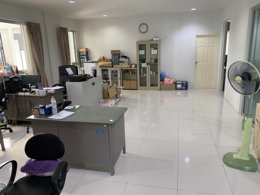 ขายออฟฟิศ 2 ชั้น พร้อมคลังเก็บสินค้า ทำเลดี เดินทางสะดวก 6