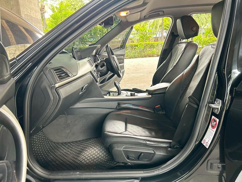 BMW 316i F30 Sedan AT ปี 2014 18