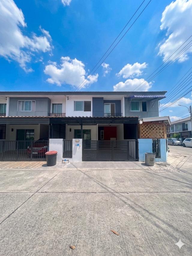 ขายทาวน์โฮม 2 ชั้น หมู่บ้านพฤกษา 102 ไร่ขิง 42 สามพราน นครปฐม 1