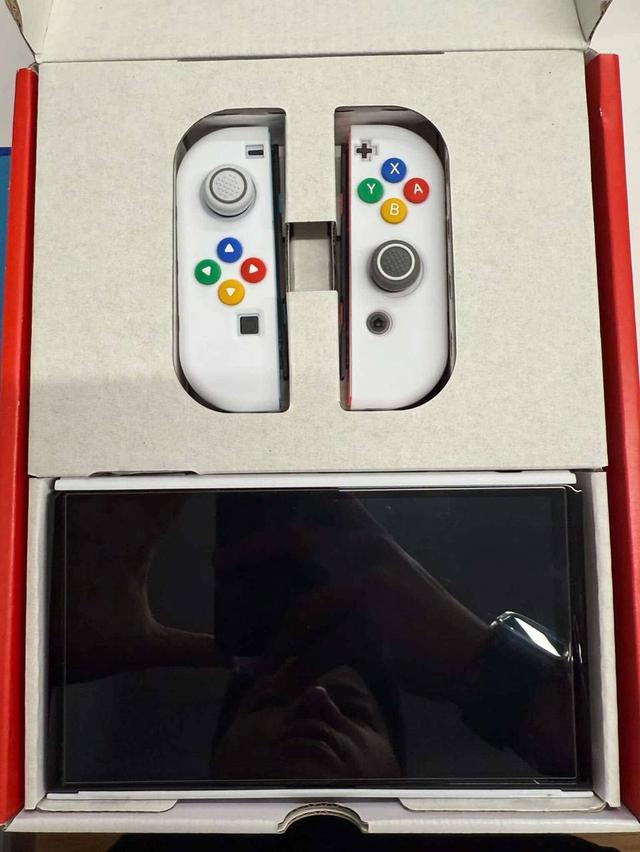 Nintendo Switch – OLED Model สีขาว  3