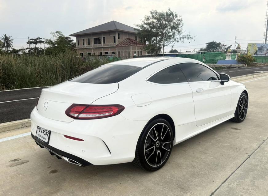 𝐌𝐄𝐑𝐂𝐄𝐃𝐄𝐒​ 𝐁𝐄𝐍𝐙​ 𝐂𝟐𝟎𝟎​ 𝐂𝐎𝐔𝐏𝐄​ 𝐀𝐌𝐆​ 𝐃𝐘𝐍𝐀𝐌𝐈𝐂 2021 สีขาว 5