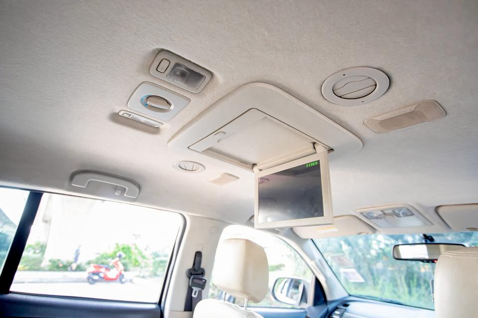 Isuzu Mu-X 1.9 DVD สีขาว ปี 2017 มือเดียวป้ายแดง 18