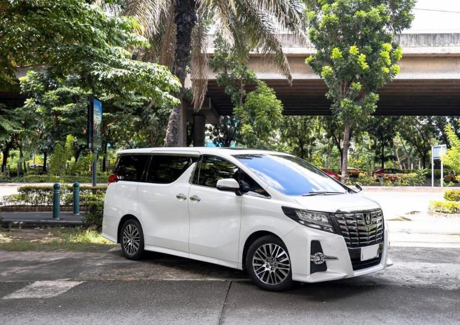 Toyota Alphard 30 รุ่น SC ปี 2017 รถมือสอง 3