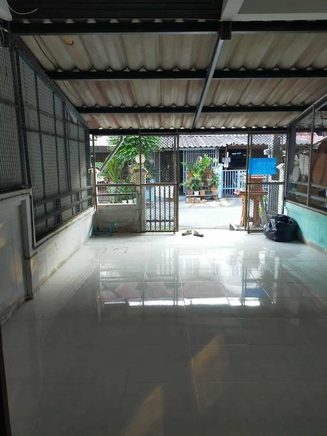 บ้านทาวน์เฮ้าส์ 2ชั้น 2ห้องนอน 2ห้องน้ำ 3