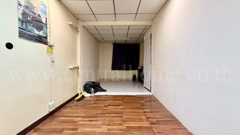 ทาวน์เฮ้าส์ เขมาเนรมิตร ซอย ประชาราษฎร์สาย 1 บางซื่อ 12