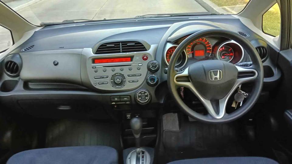 Honda Jazz รถบ้านมือเดียว 5