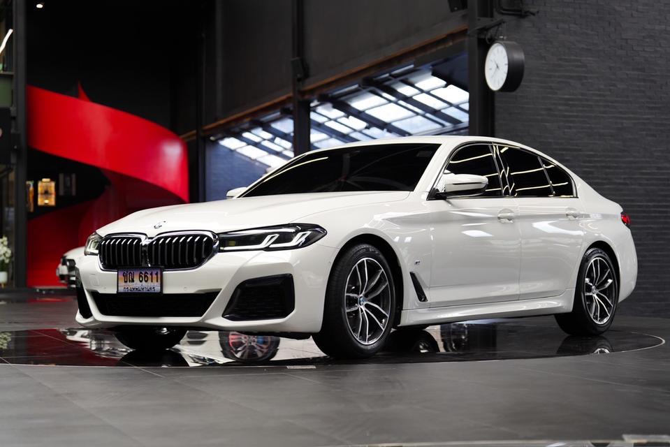 BMW 520d M-Sport 2022 สีขาว ไมล์ 79,xxx โลไมล์แท้ รถเจ้าของเดียวลำดับที่ 1