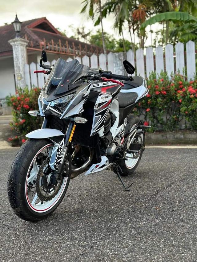 Kawasaki Z800  2