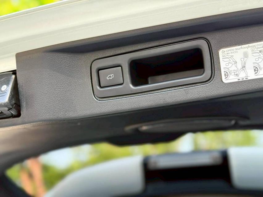รหัสรถ PR9758 Toyota Fortuner 2.8 GR Sport 4WD Black Top ปี 2022 รูปที่ 15