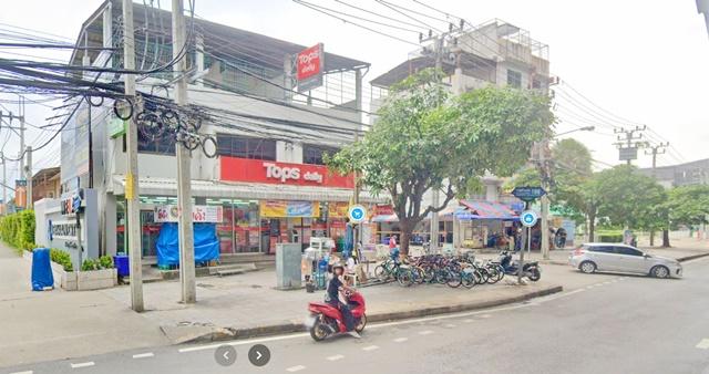 MRT มีนบุรี 1กม. ติดถนน โลตัส มีนบุรี 1.5 กม.อาคารพาณิชย์ 4 ชั้น 4 นอน ม.เทคนิคมีนบุรี 1.3 กม.สถานศึกษา 3