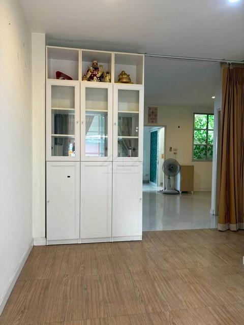 ให้เช่าทาวน์โฮม 3 ชั้น 3 ห้องนอน โครงการบ้านกลางเมือง ลาดพร้าว-โยธินพัฒนา หลังเซ็นทรัลอีสต์วิลล์ เลียบด่วน