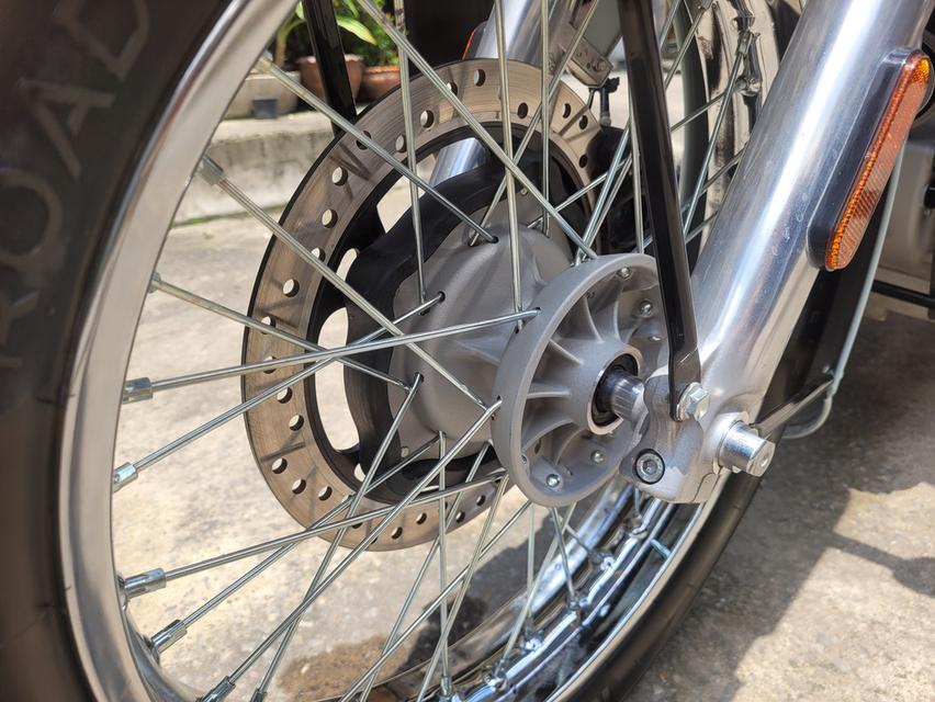 Royal Enfield CLASSIC 350 รถปี 2023 7