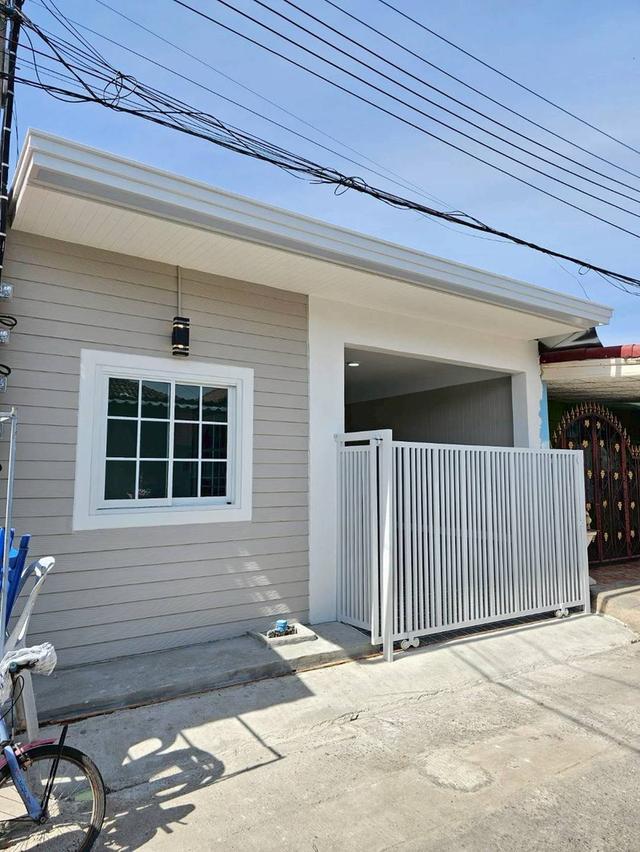 หมู่บ้านพฤกษา​3.     1