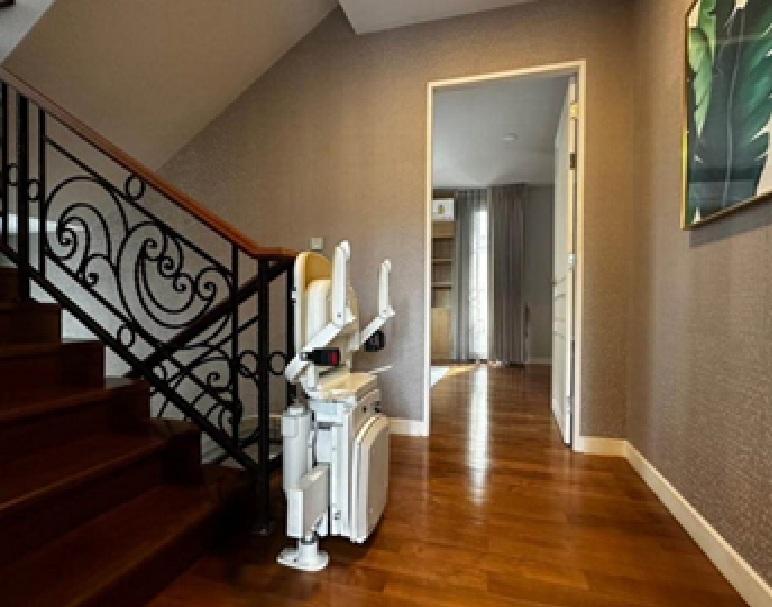 ให้เช่าทาวน์โฮม 4 ชั้น โครงการ เดอะ เลเจ้นท์ สาทร-นราธิวาส The Legend Sathorn-Naradhiwas 9