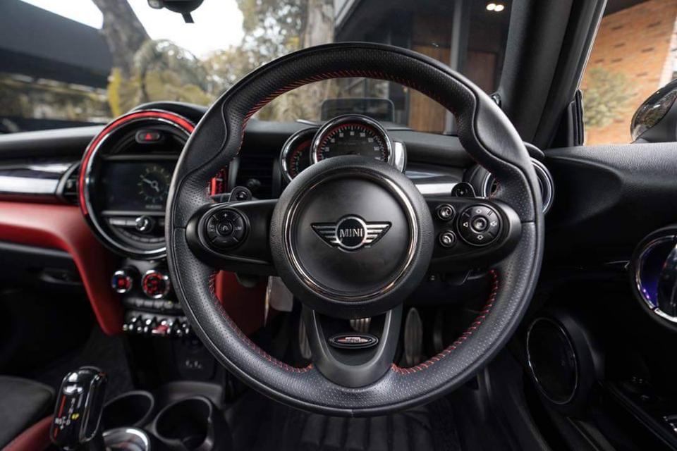 Mini JCW Convertible ปี 2019 รหัส F57  หลังคาผ้าใบ คันเดียวในตลาด รุ่นหายาก #ไม่มีซ้ำแน่นอนค่ะ ✨ 4