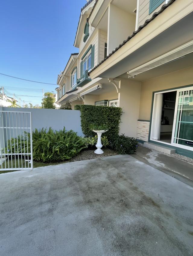 🏡 ทาวน์โฮมสองชั้นในโครงการ ทำเลใกล้ตลาดและเซ็นทรัลเชียงใหม่ #สันทราย ราคาเพียง 22,000 บาท/เดือน✨ 清迈两层联排别墅出租 2 卧室 3 卫生间 – 租金 22,000 泰铢/月 ✨ 15