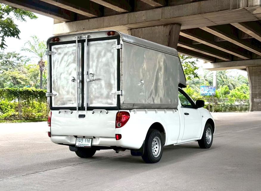 2014 Mitsubishi TRITON 2.4 เบนซิน หัวเดียว MT รถพร้อมใช้ สภาพเยี่ยม รูปย่อยที่ 2