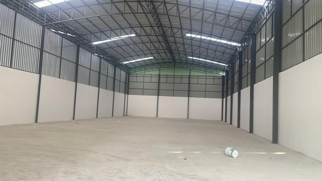 รหัสC6845 ให้เช่าโกดัง ขนาด 450-1,000 ตารางเมตร ถนนพระราม2 ซอยแสมดำ รถใหญ่เข้าออกได้ 2