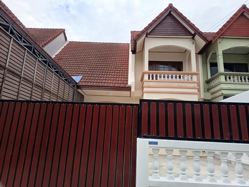 ขายทาวน์เฮ้าส์ วโรชา4 1