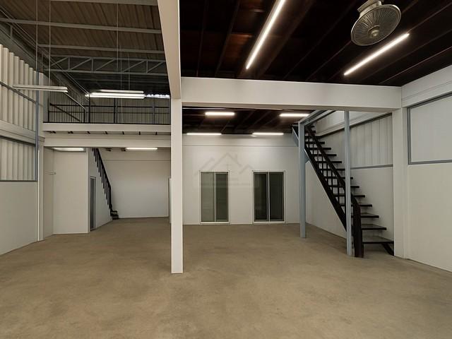 ให้เช่าโกดังพร้อมออฟฟิศ 320ตรม. คลองสาน เจริญรัถ 20 ใกล้ ICONSIAM เหมาะทำศูนย์กระจายสินค้า พร้อมพื้นที่ออฟฟิศ ฟังก์ชันคร 4