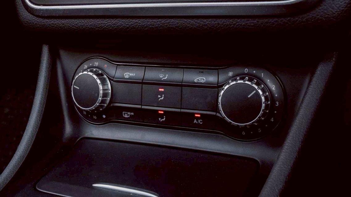 รหัสรถ 67GG2175 Benz CLA 250 AMG 2015 รูปที่ 16