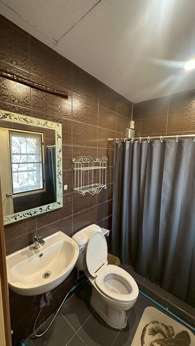 ปล่อยเช่าทาวน์เฮ้าส์ หมู่บ้านบารเมษฐ์ เฉลิมพระเกียรติ 62 หลังริม พร้อมอยู่ 13